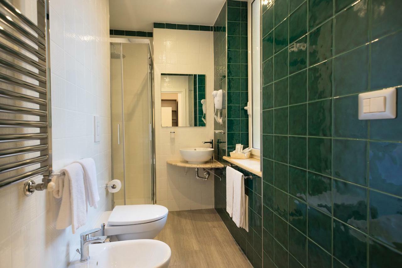 B&B Toledo One Naples Extérieur photo